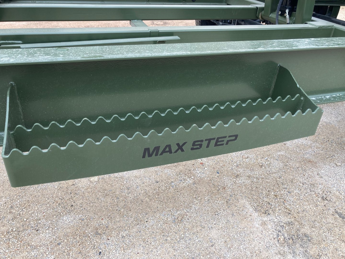 New 2025 Load Trail 14' x 83" Tandem Axle Dump Low-Pro Dump Trailer(Army Green)