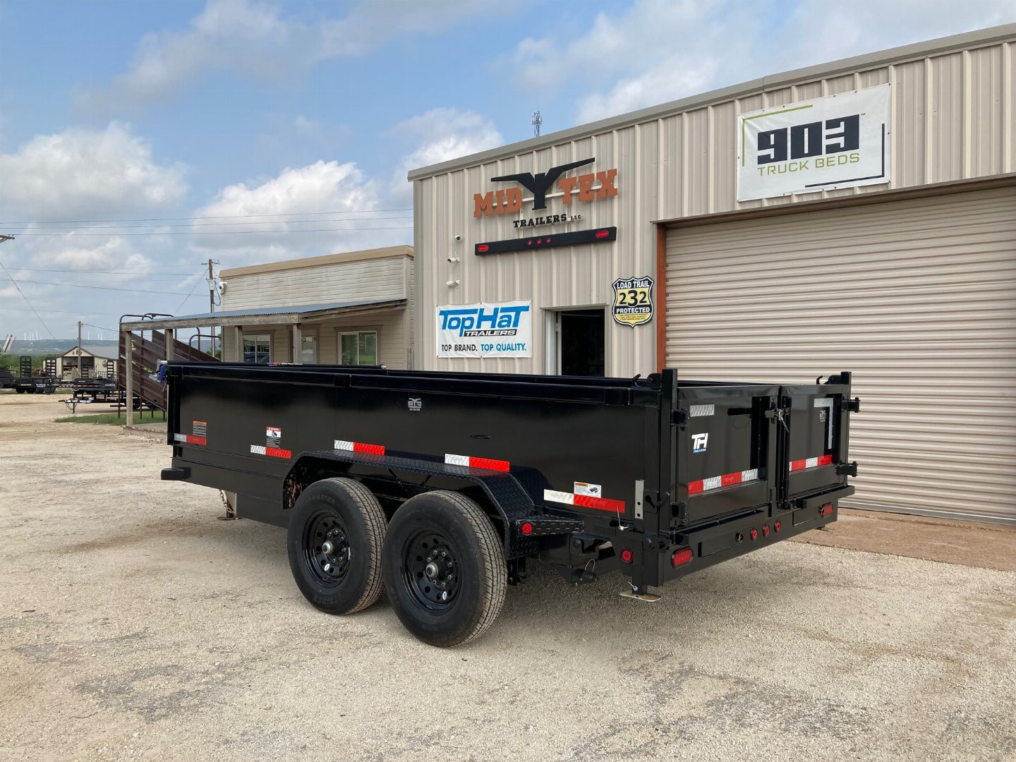 New 2025 Top Hat 14' x 83" Dump Trailer