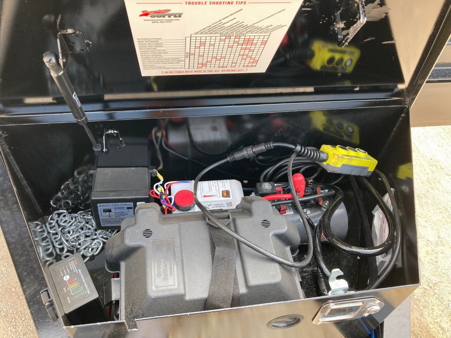 New 2025 Top Hat 14' x 83" Dump Trailer