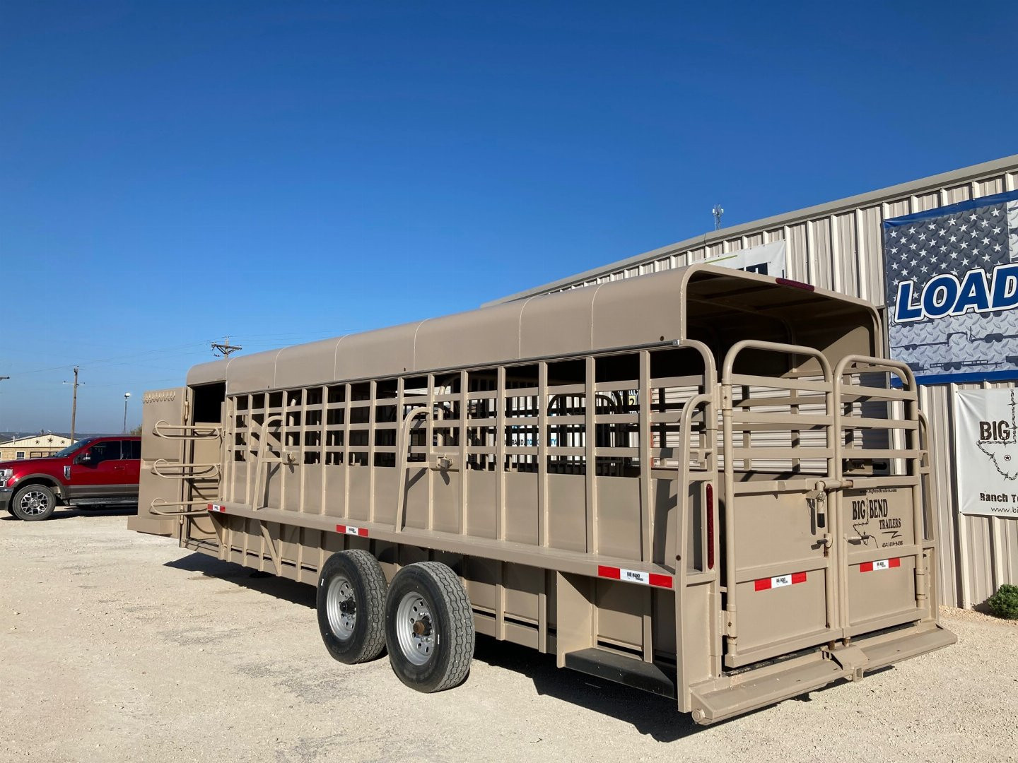 New 2024 Big Bend GN 24' X 6'8" Stock Trailer With Deluxe Tack/Butterfly Gate