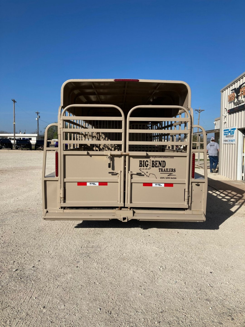 New 2024 Big Bend GN 24' X 6'8" Stock Trailer With Deluxe Tack/Butterfly Gate