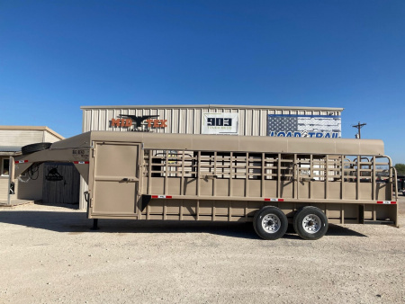 New 2024 Big Bend GN 24' X 6'8  Stock Trailer With Deluxe Tack/Butterfly Gate