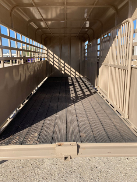 New 2024 Big Bend GN 24' X 6'8" Stock Trailer With Deluxe Tack/Butterfly Gate