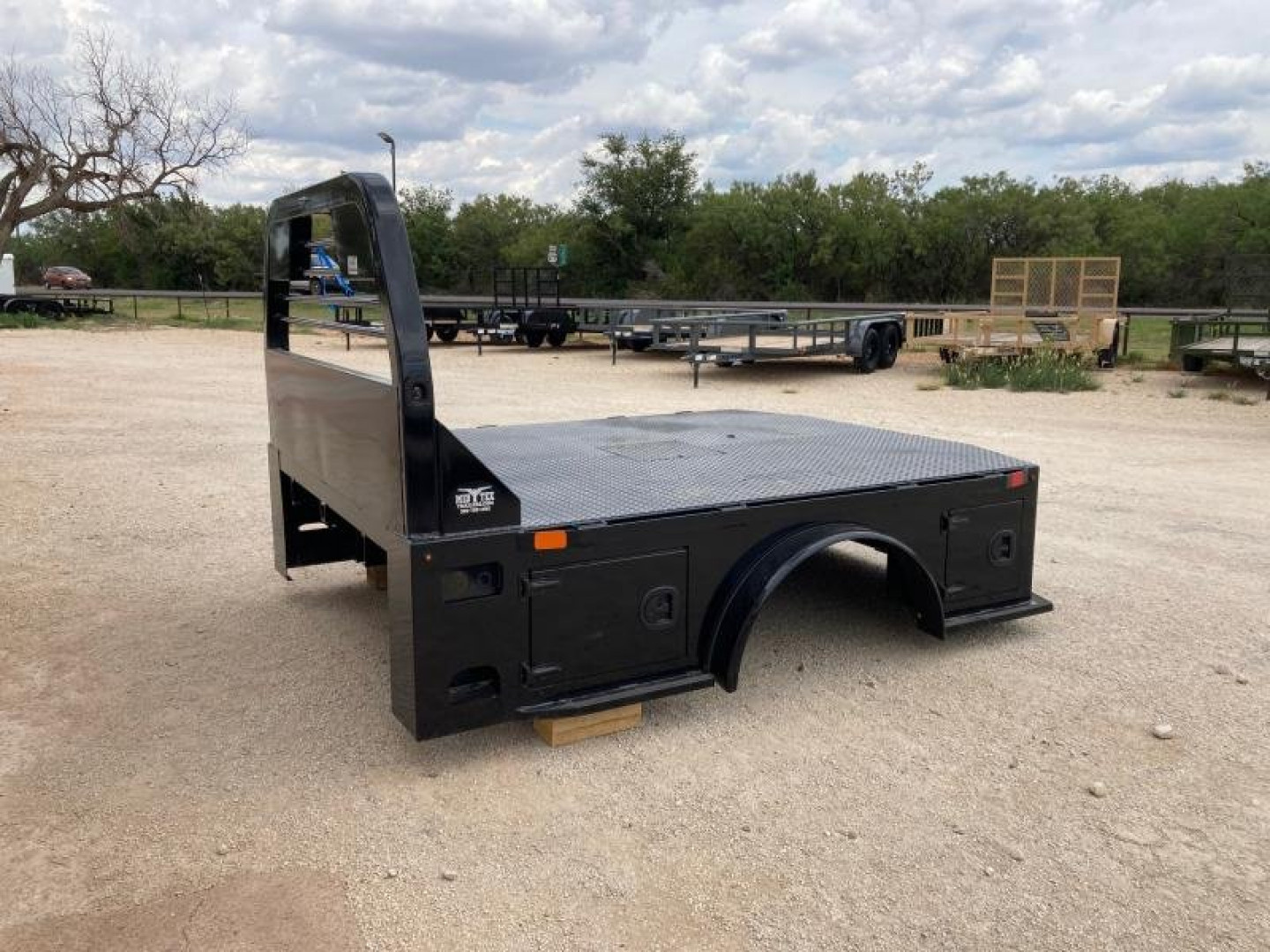 New 2024 903 Truck Beds LONG BED SKIRTED  Flat Decks