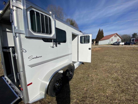 New 2026 Sundowner Trailers CHARTER TR SE 2H BP Horse Trailer