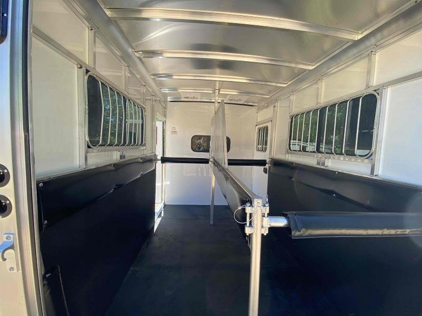 New 2026 Sundowner Trailers CHARTER TR SE 2H BP Horse Trailer