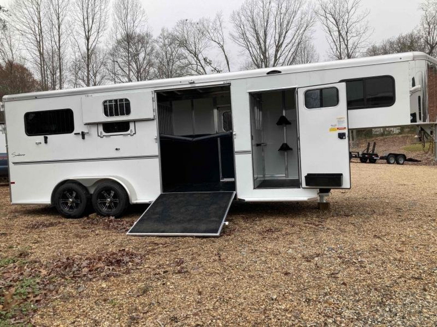 New Sundowner Charter TR SE 2+1 Gooseneck Horse Trailer