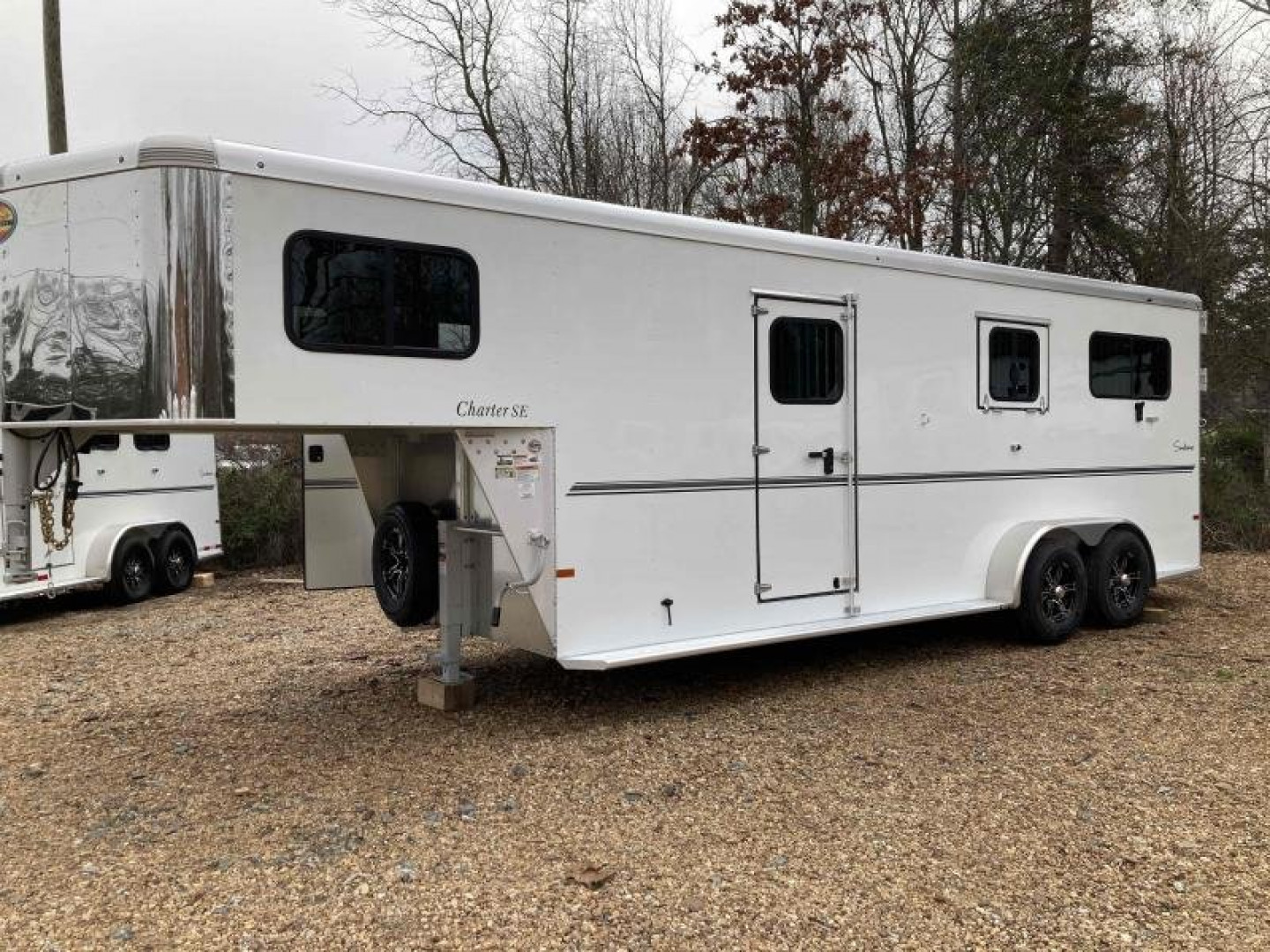 New Sundowner Charter TR SE 2+1 Gooseneck Horse Trailer
