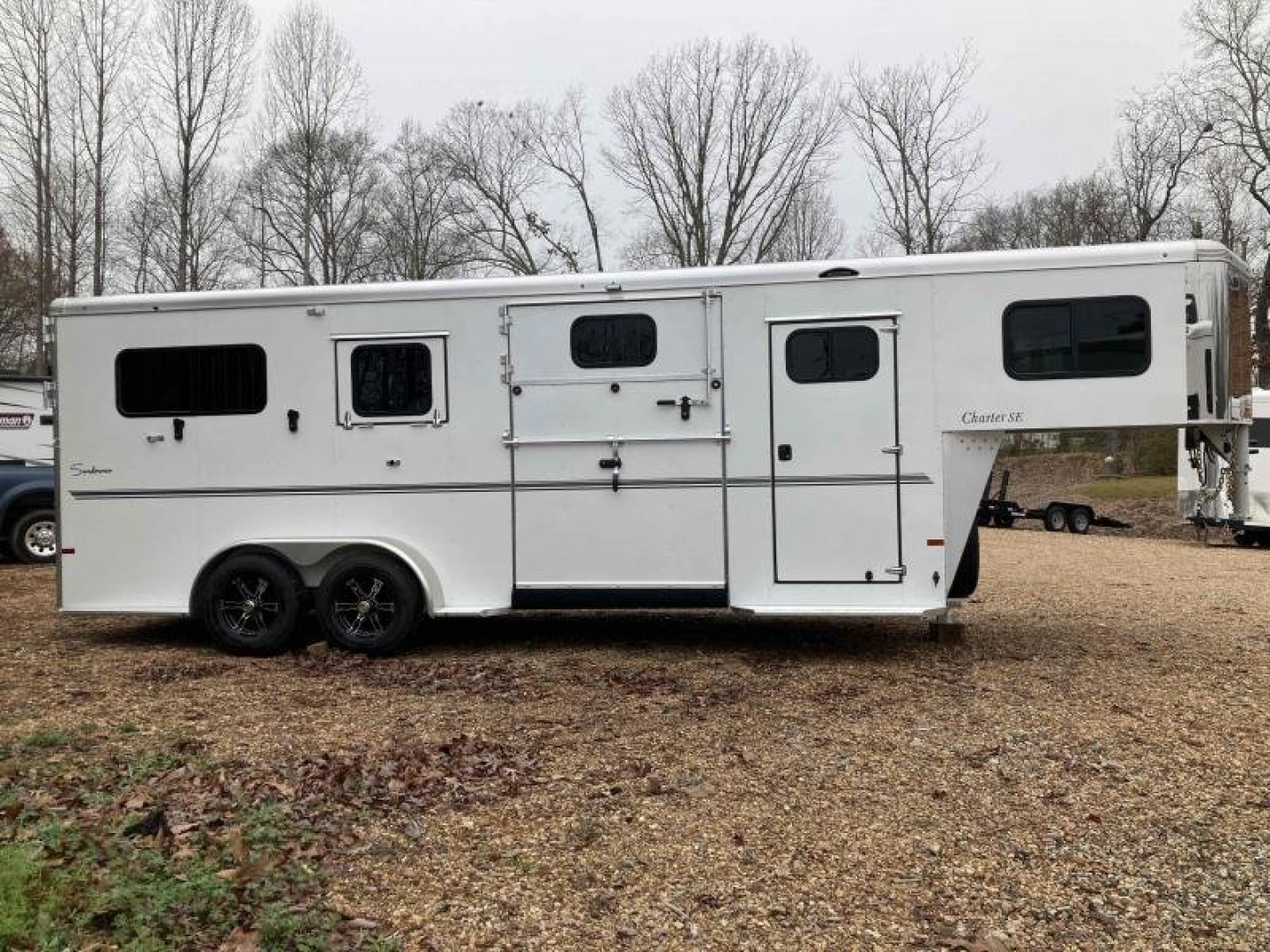 New Sundowner Charter TR SE 2+1 Gooseneck Horse Trailer