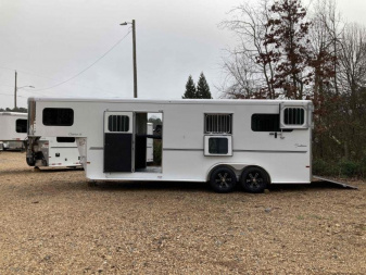 New Sundowner Charter TR SE 2+1 Gooseneck Horse Trailer