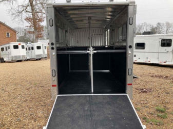 New Sundowner Charter TR SE 2+1 Gooseneck Horse Trailer