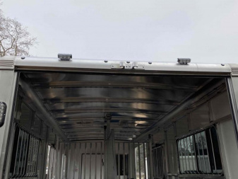 New Sundowner Charter TR SE 2+1 Gooseneck Horse Trailer