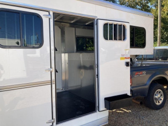 New Sundowner Charter TR SE Gooseneck 2 Horse Trailer
