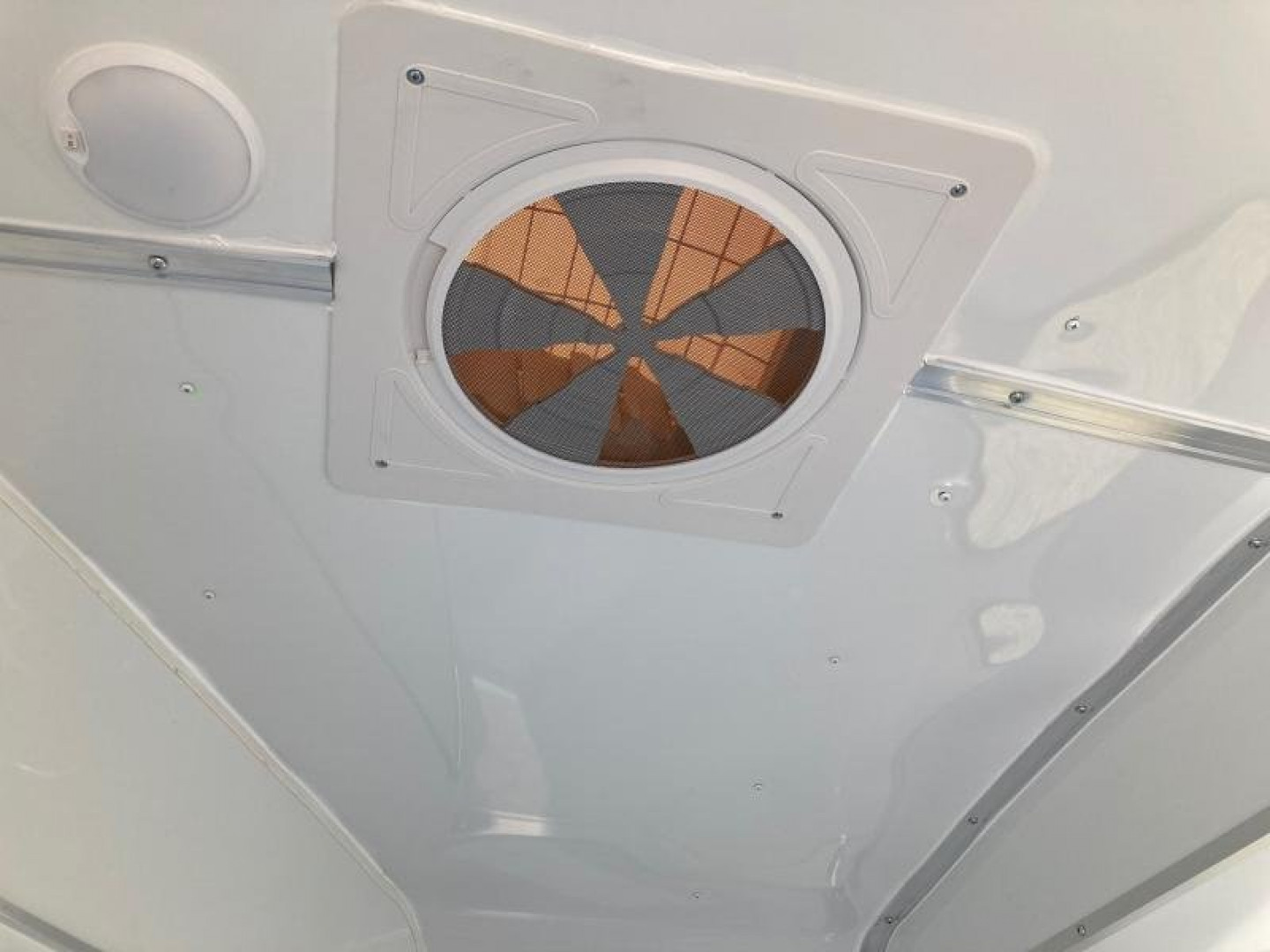 New 2026 Homesteader Trailer 213SB Horse Trailer
