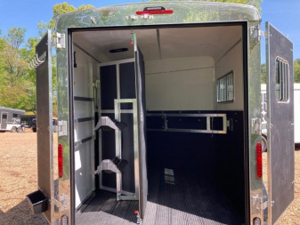 New 2026 Homesteader Trailer 213SB Horse Trailer
