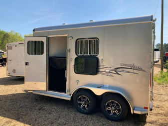 New 2026 Homesteader Trailer 213SB Horse Trailer