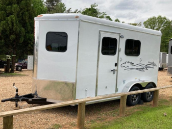 New 2026 Homesteader Trailer 213SB Horse Trailer