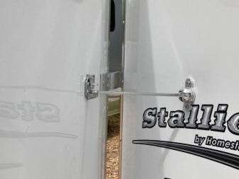 New 2026 Homesteader Trailer 213SB Horse Trailer