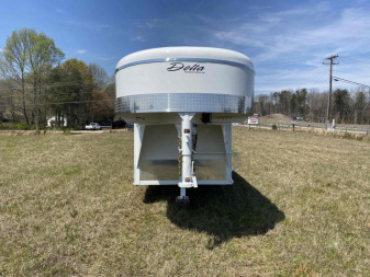 New 2026 Delta Mfg 500 Gooseneck Stock Trailer Horse Trailer