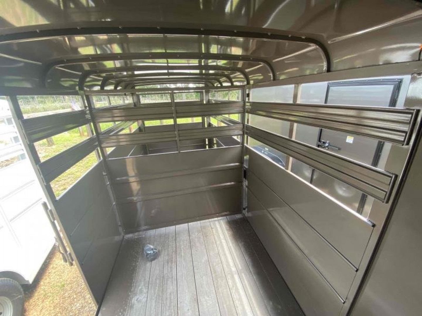 New 2026 Delta Mfg 16' STOCK BUMPER PULL Horse Trailer