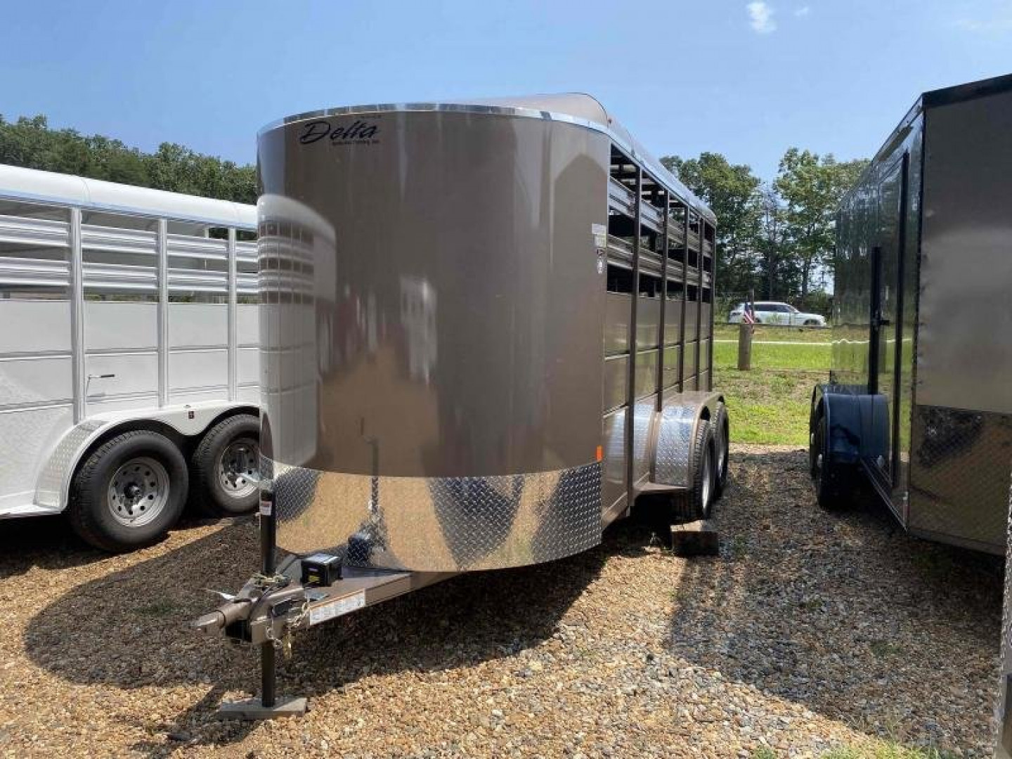 New 2026 Delta Mfg 16' STOCK BUMPER PULL Horse Trailer