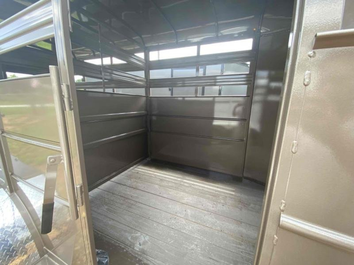New 2026 Delta Mfg 16' STOCK BUMPER PULL Horse Trailer