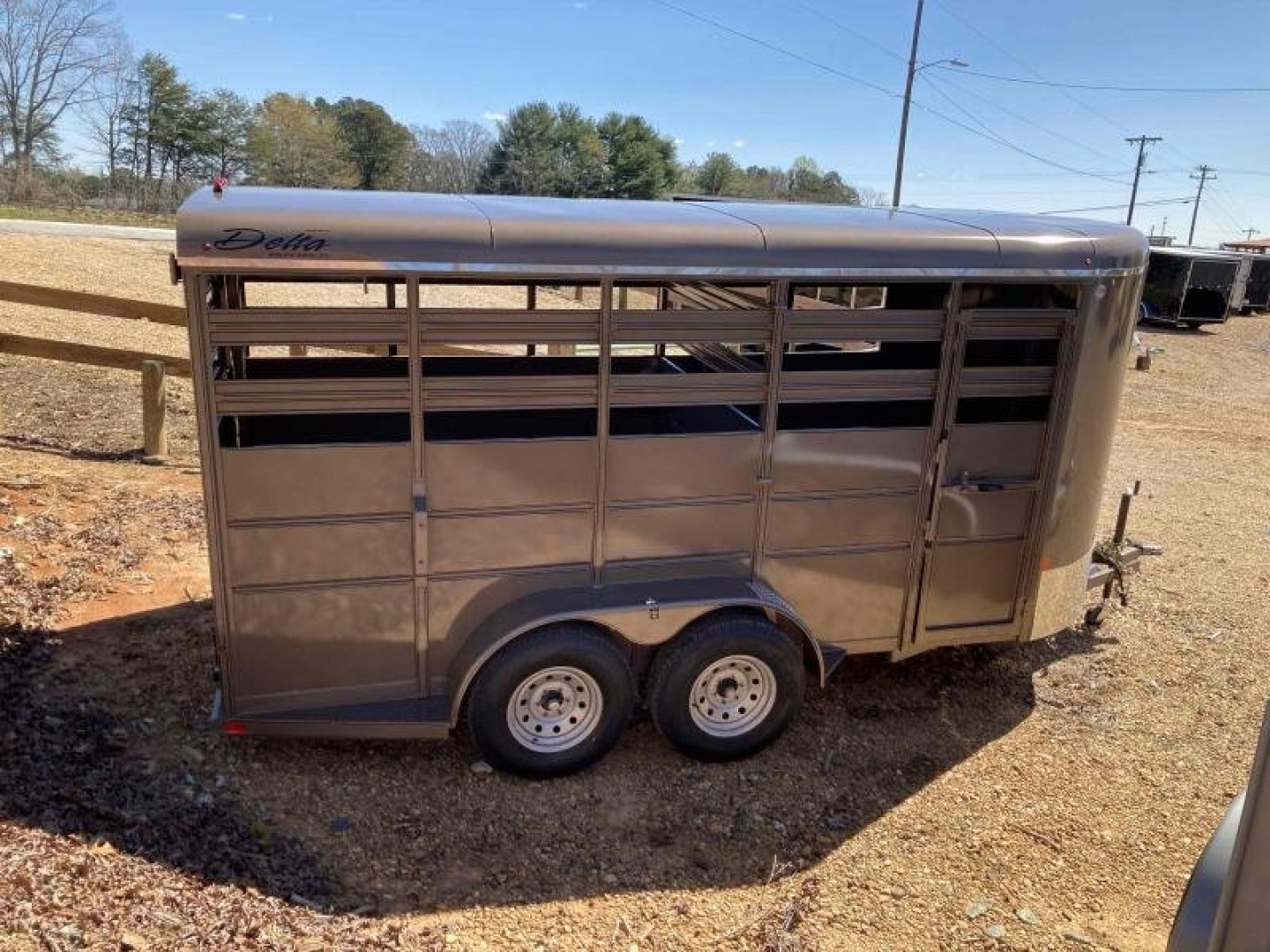 New 2026 Delta Mfg 16' STOCK BUMPER PULL Horse Trailer