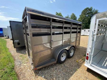 New 2026 Delta Mfg 16' STOCK BUMPER PULL Horse Trailer