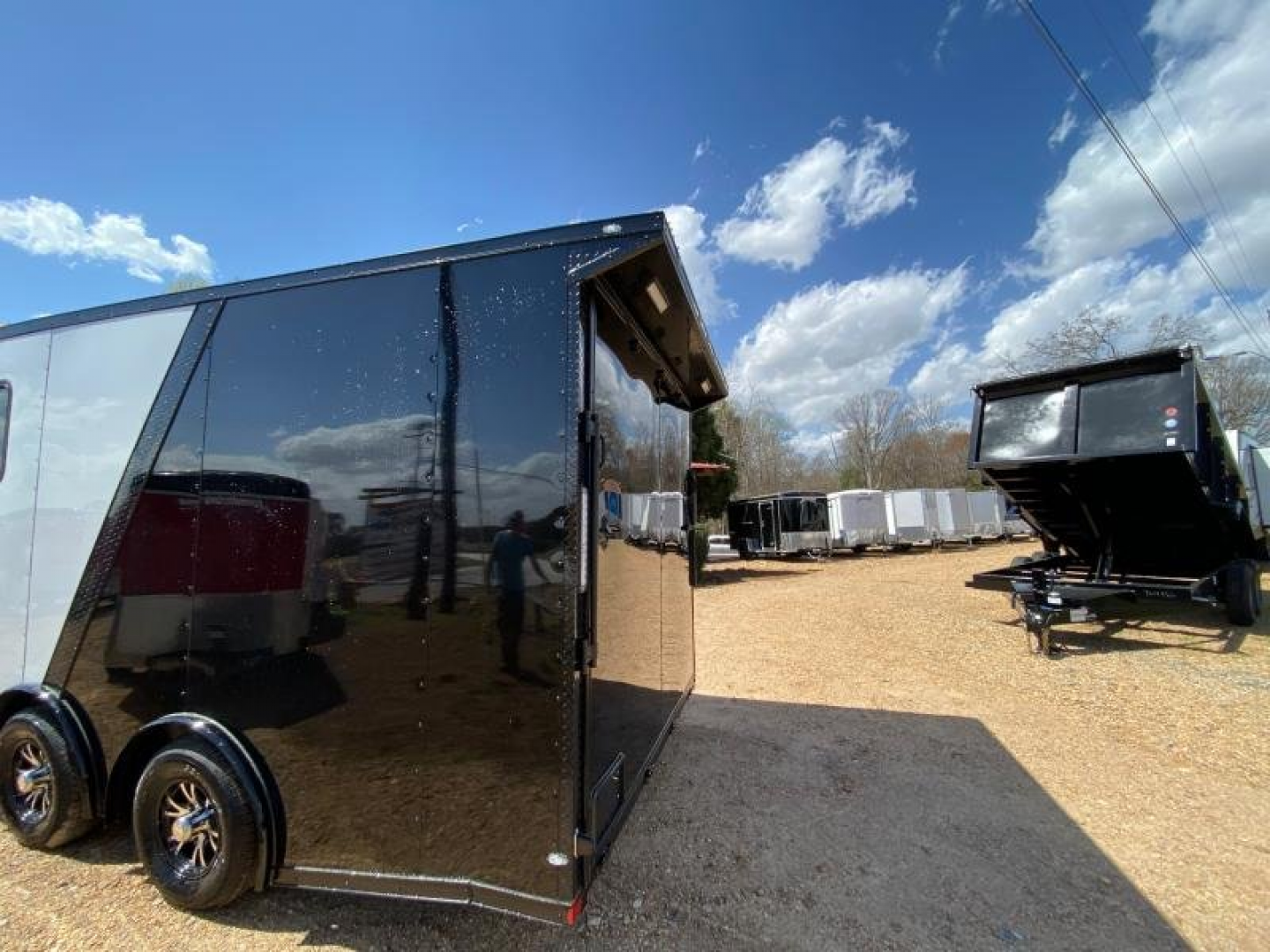 New 2026 Choice Cargo 8.5X18 10K Tandem Axle Enclosed Car Hauler Car / Racing Trailer