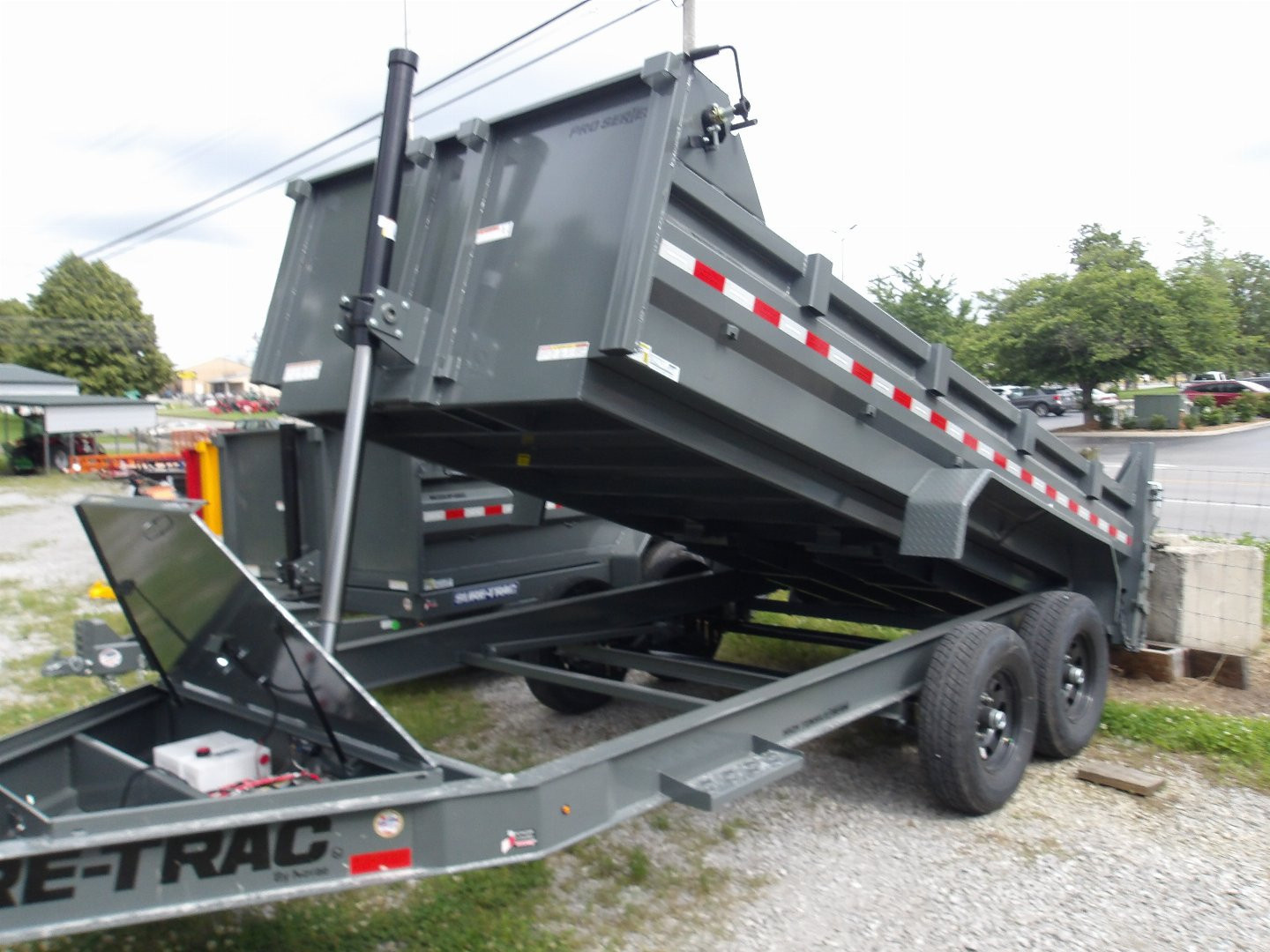 New 2025 Sure-Trac STBTL8214 Dump Trailer