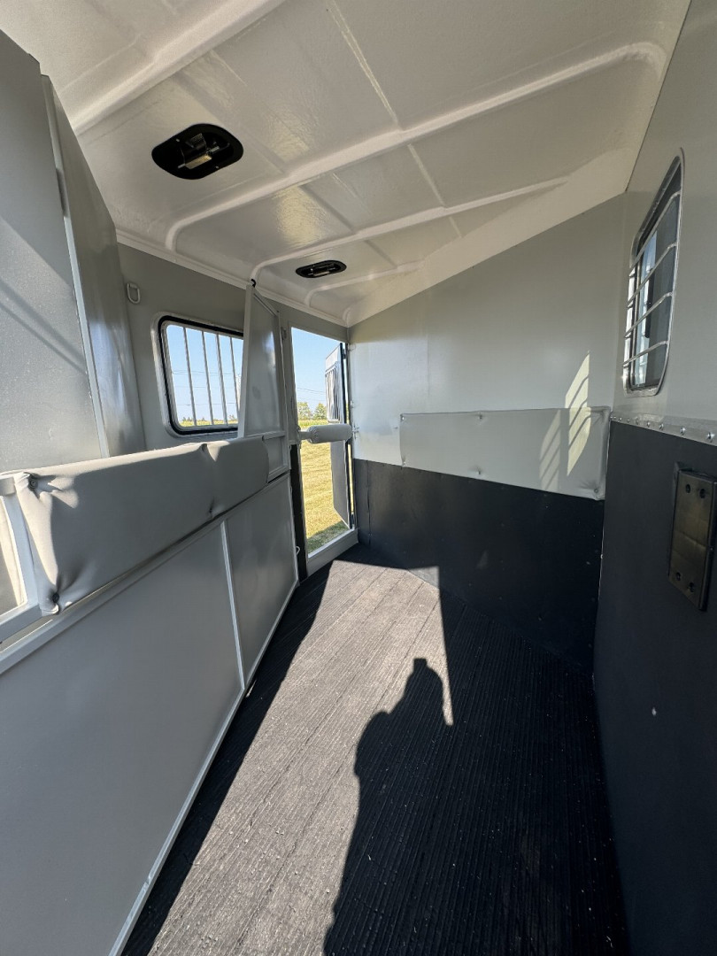 Used 2024 Hawk Elite 2 Horse Slant Trailer