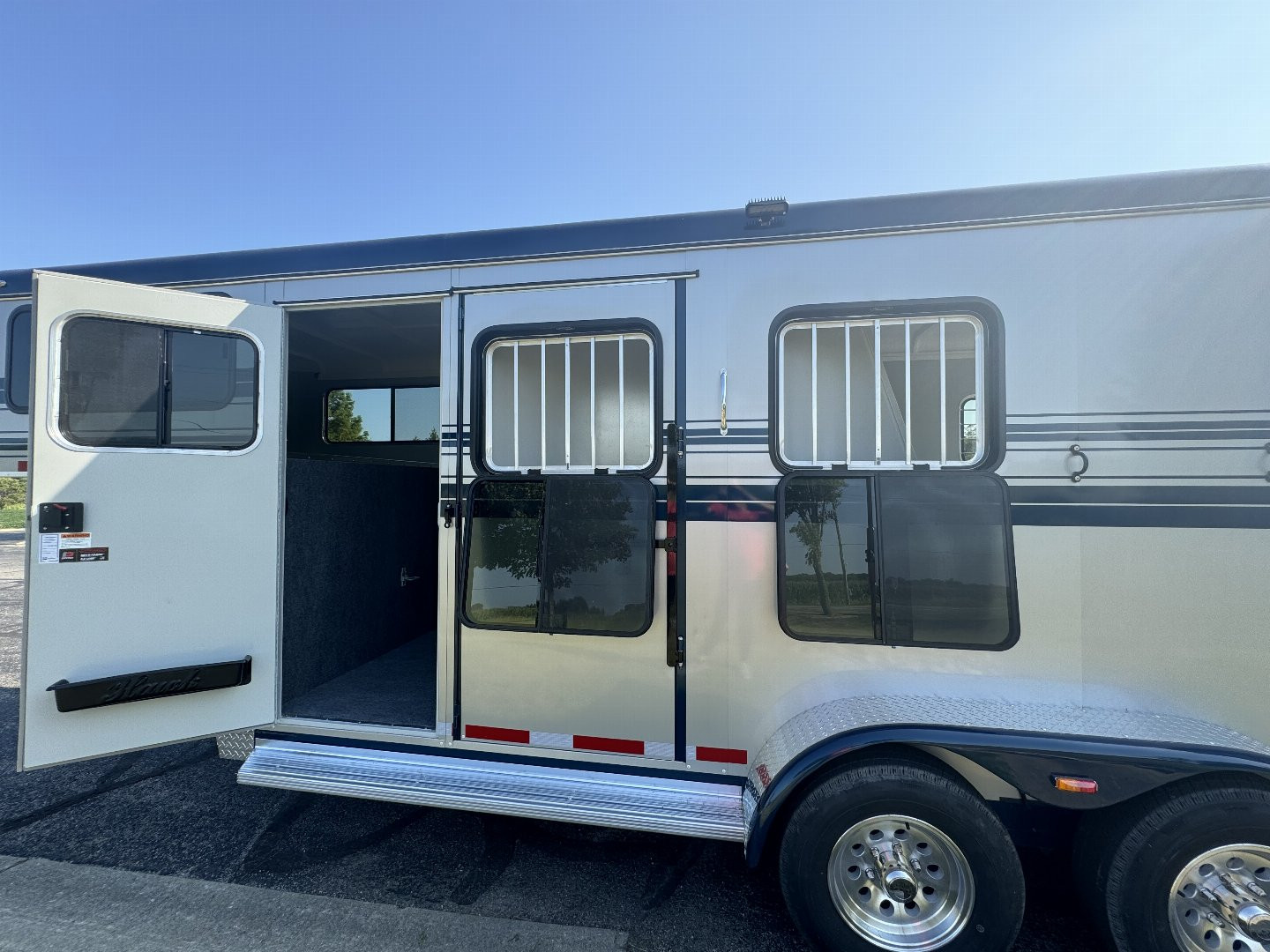 Used 2024 Hawk Elite 2 Horse Slant Trailer