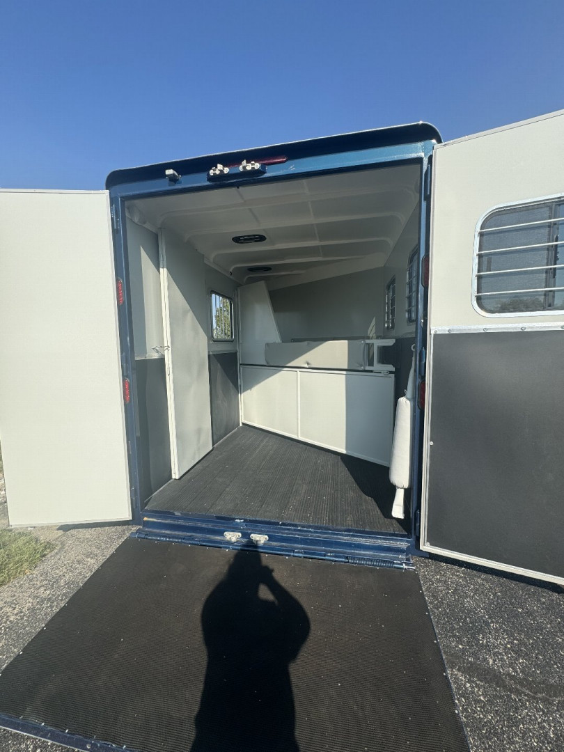 Used 2024 Hawk Elite 2 Horse Slant Trailer