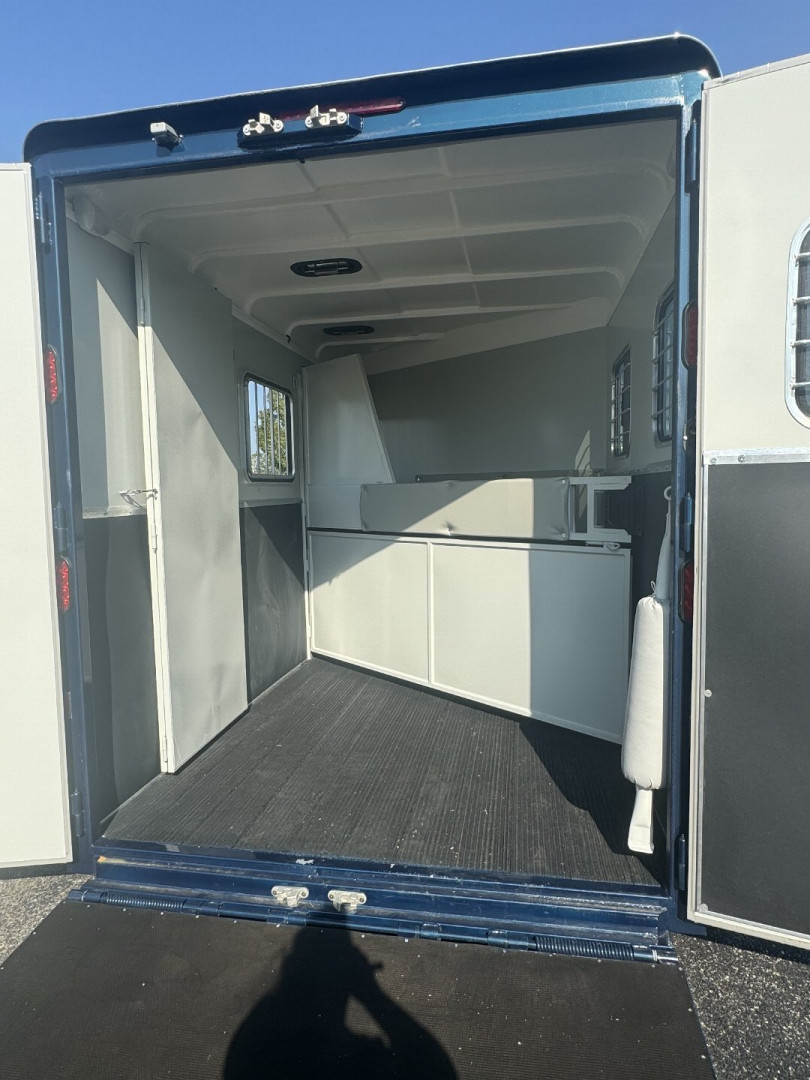 Used 2024 Hawk Elite 2 Horse Slant Trailer