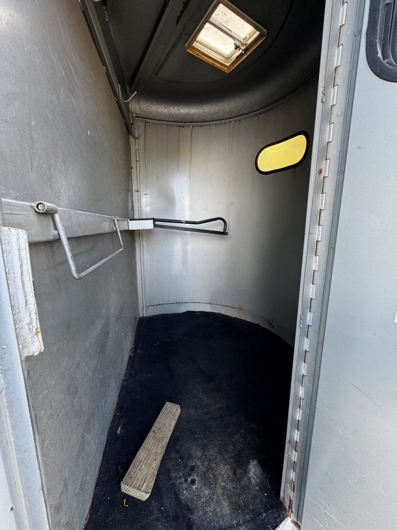 Used 1996 Grey Bison 2H Slant Horse Trailer w/ Tack Room