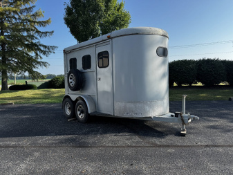 Used 1996 Grey Bison 2H Slant Horse Trailer w/ Tack Room