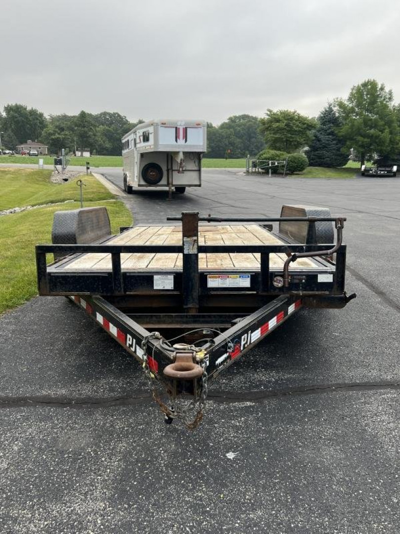 Used USED 2018 PJ  83" x 16' (14'+2' Dovetail) Full Bed Tilt