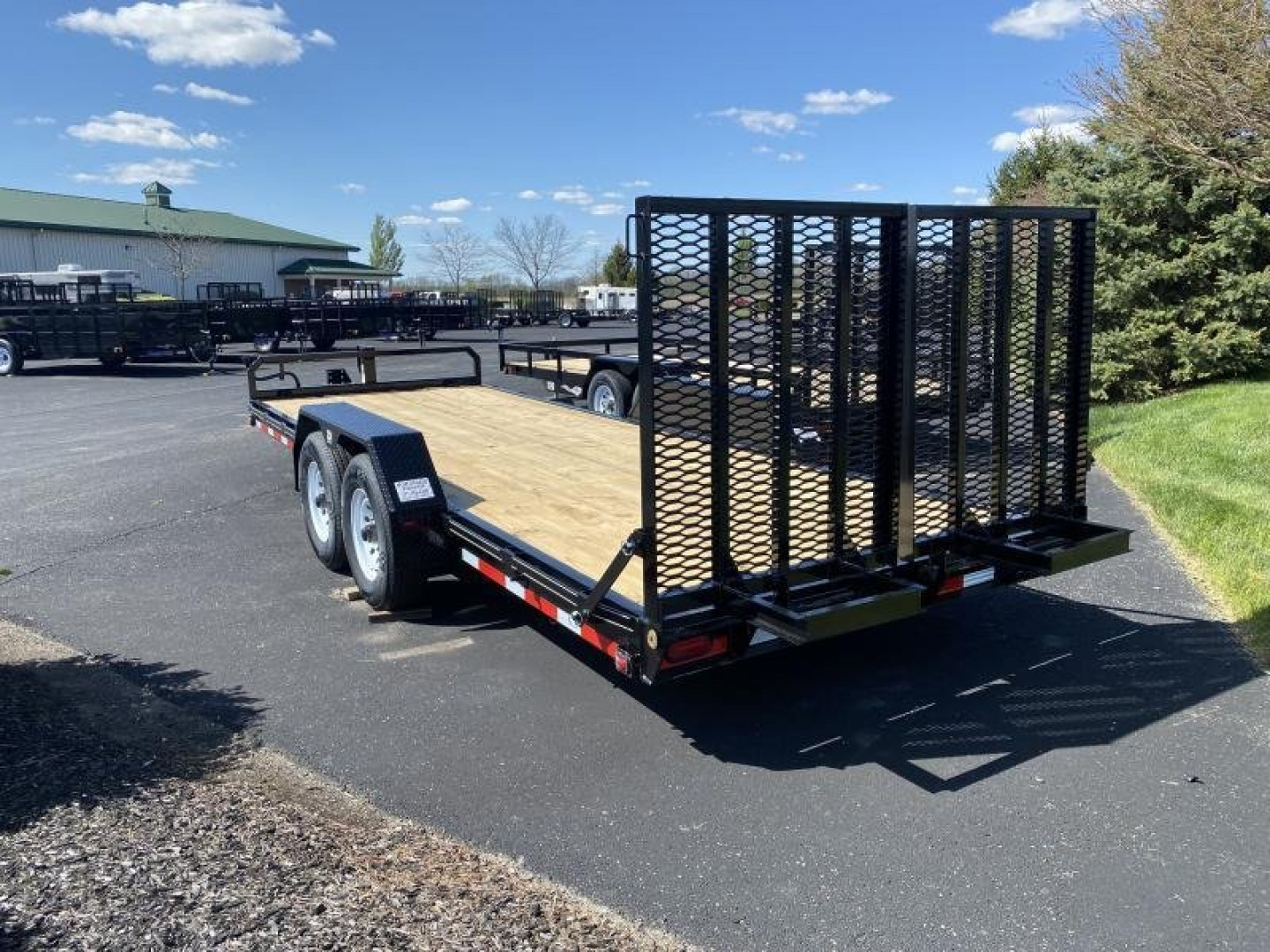 New 2024 Corn Pro 81" x 20' HD Utility w/ Split Ramps Mesh