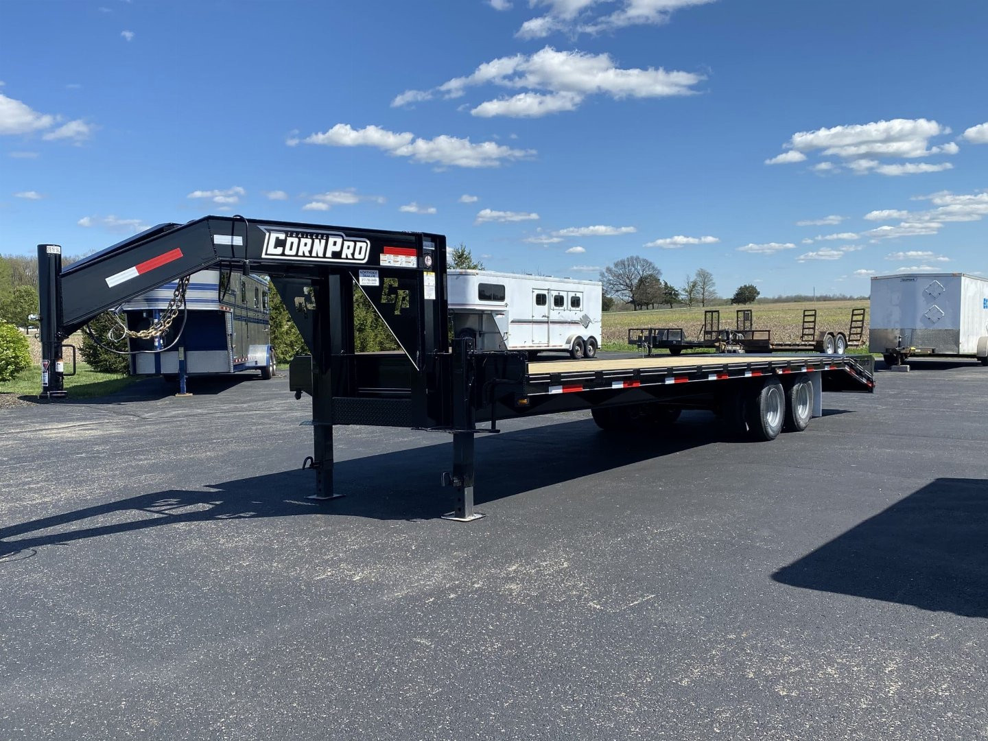 New 2024 CornPro Trailers CP 20+5 10k - *84727