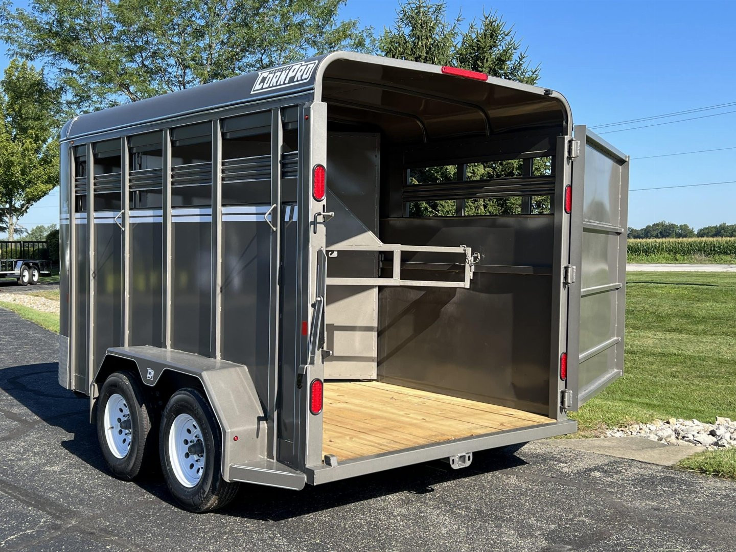New 2024 CornPro Trailers SB-14-7S - *84711