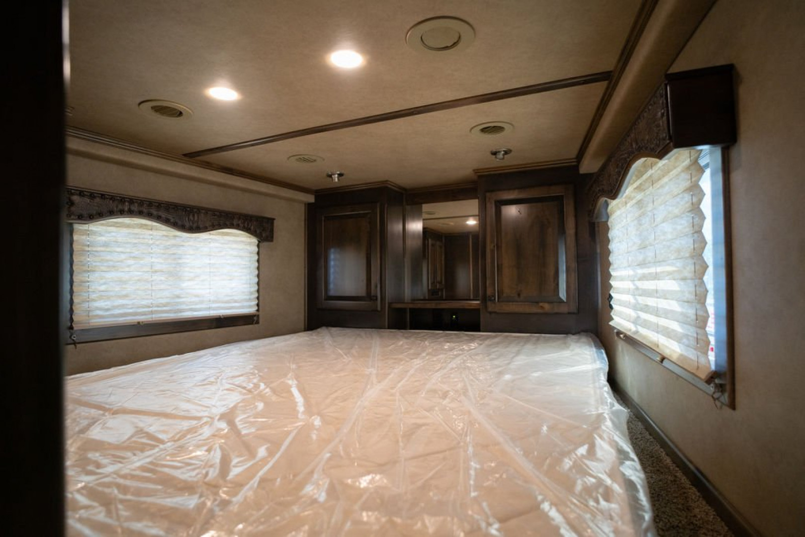 Used 2021 Elite Trailers 3 Horse Gooseneck Trail Boss Living Quarters '21 Horse Trailer