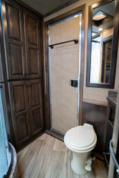 Used 2021 Elite Trailers 3 Horse Gooseneck Trail Boss Living Quarters '21 Horse Trailer
