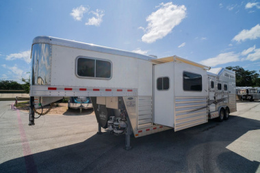 Used 2021 Elite Trailers 3 Horse Gooseneck Trail Boss Living Quarters '21 Horse Trailer