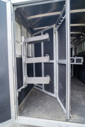 Used 2013 Shadow 4 Horse 15'6" Gooseneck Living Quarters '13 Horse Trailer