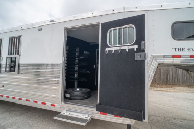 New 2025 Bloomer 8 Horse 6'0" Gooseneck '25 Horse Trailer