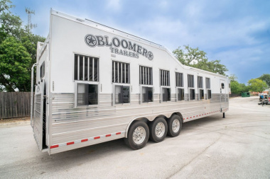 New 2025 Bloomer 8 Horse 6'0" Gooseneck '25 Horse Trailer