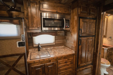Used 2020 Bloomer 4 Horse Gooseneck Outlaw Living Quarters '20 Horse Trailer