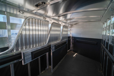 New 2025 4-Star Trailers 4 Horse 6'10" Gooseneck Stock Combo '25 Horse Trailer