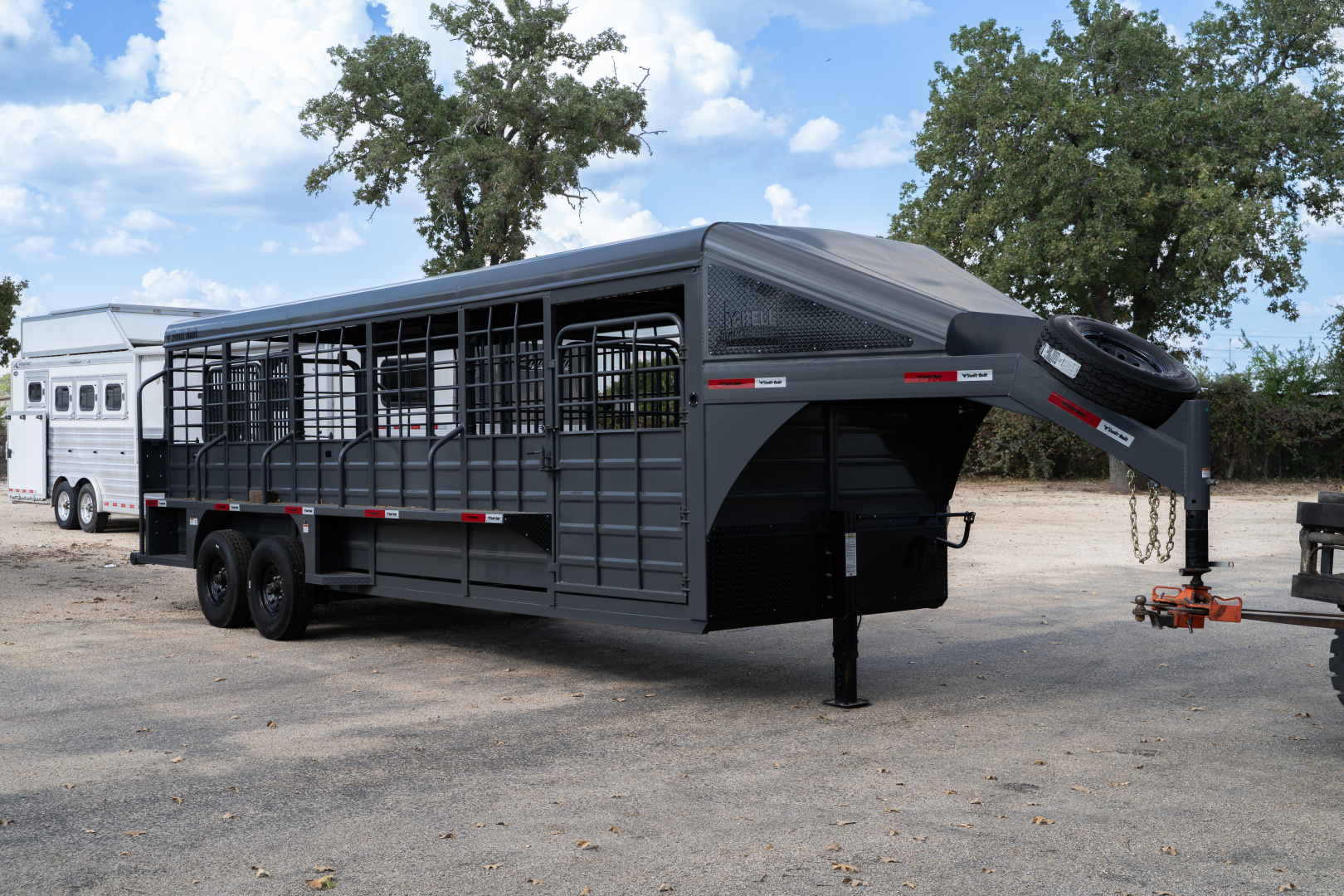 New 2025 Swift Built Trailers 24' '25 Cattle Stock / Stock Combo Trailer