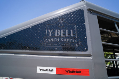 New 2025 Swift Built Trailers 24' '25 Cattle Stock / Stock Combo Trailer